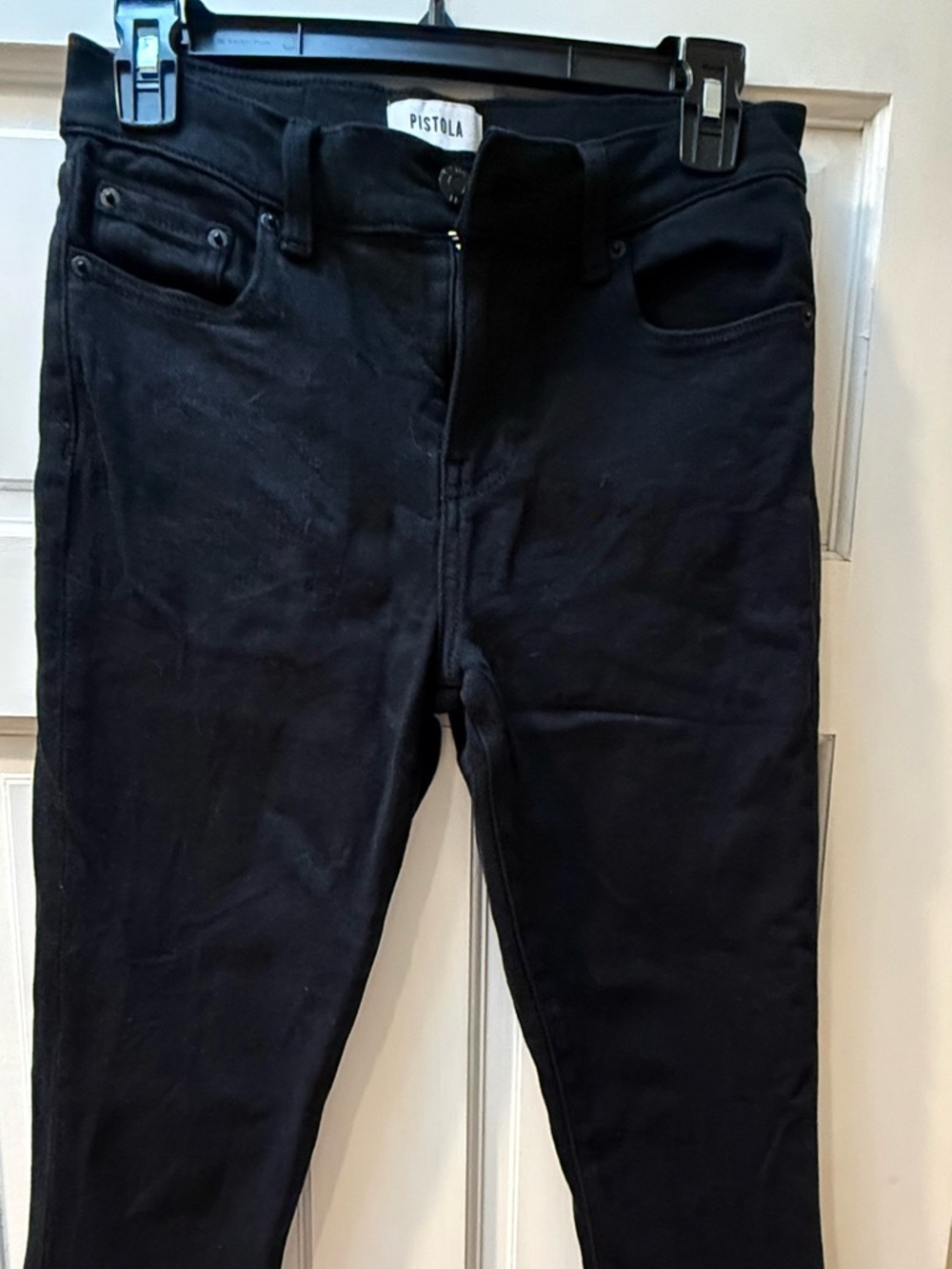 pistola woman’s skinny black jeans